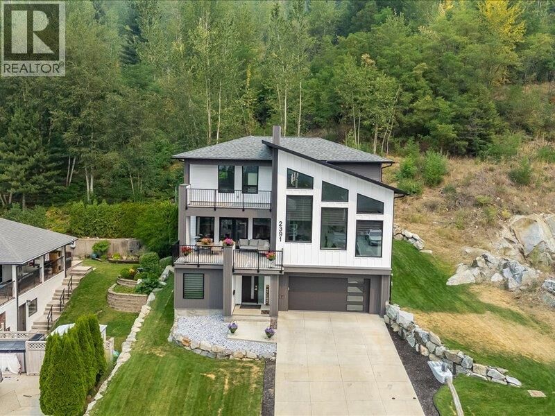 Property Photo: 2391 McBride Street BC V1R 3A6
