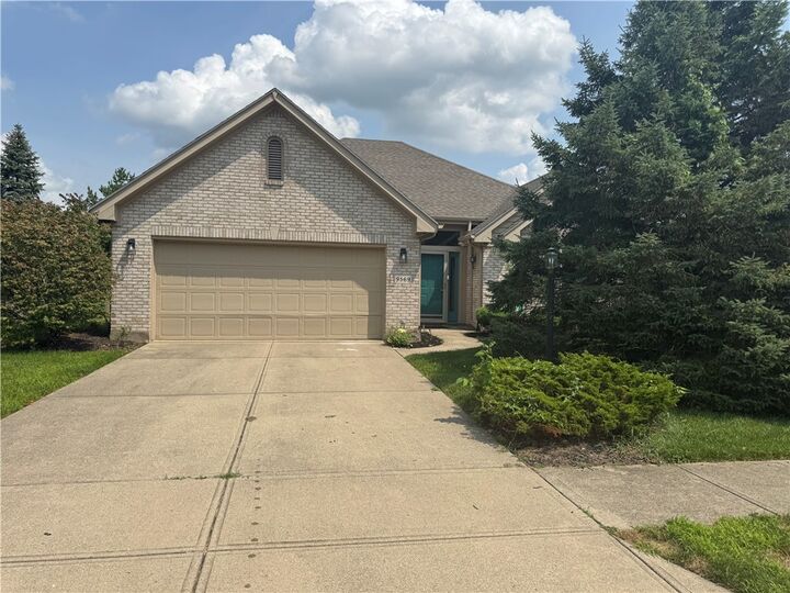 Property Photo:  9569 Country Path Trail  OH 45342 