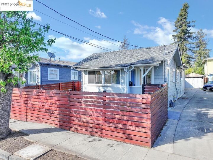 Property Photo: 3818 Suter St CA 94619