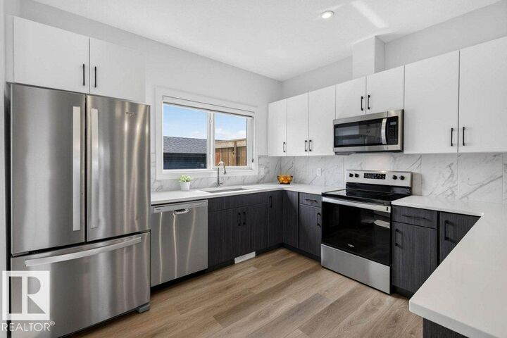 Property Photo:  119 Castilian Boulevard  AB T8H 3A6 