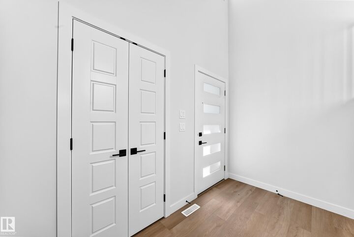 Property Photo: 104 Waverly Way AB T8L 4H1