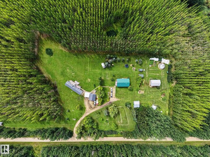 Property Photo: 3025A Twp Road 562 AB T0E 1A0