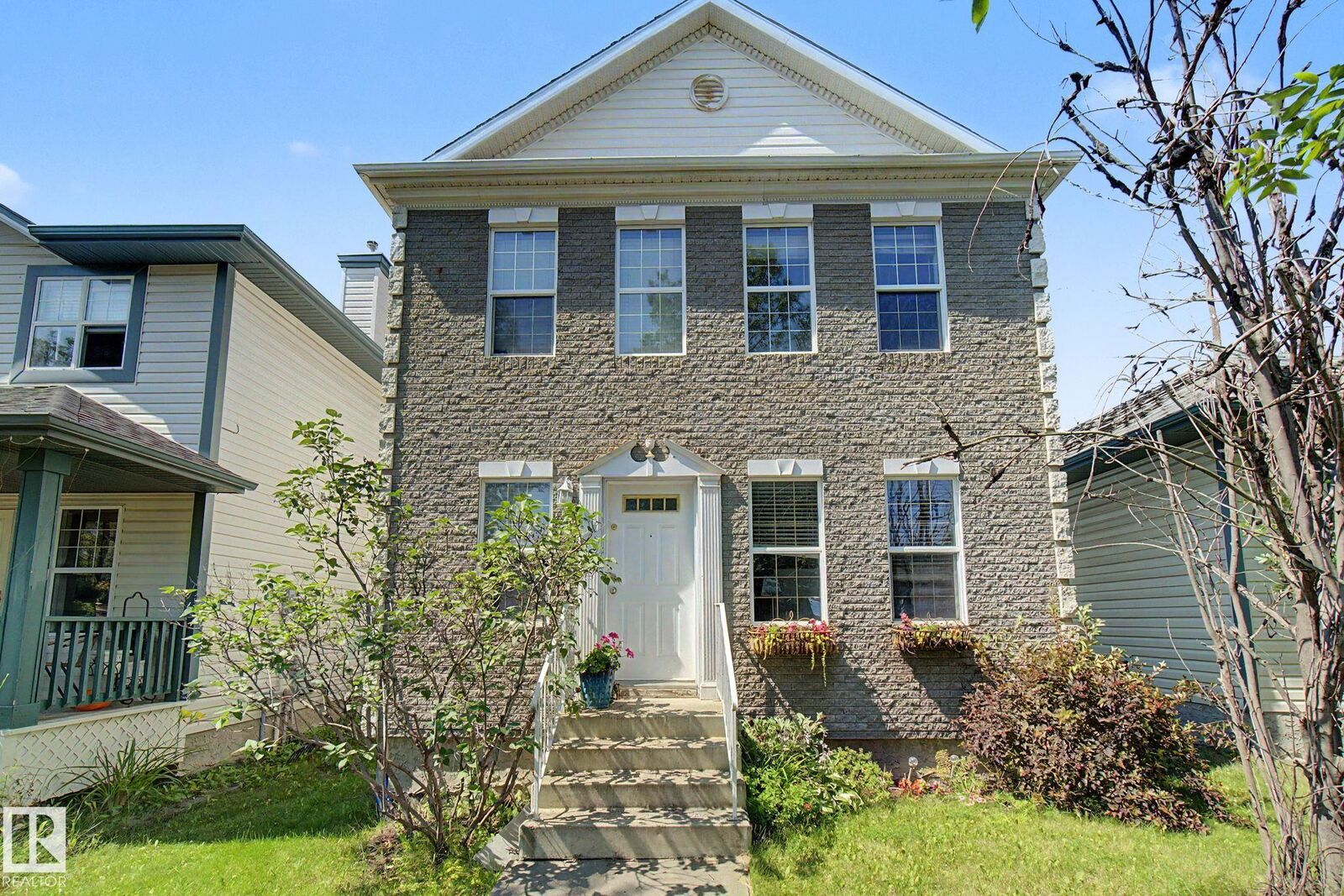 Property Photo:  1754 Turvey Bend Bend NW  AB T6R 2W6 