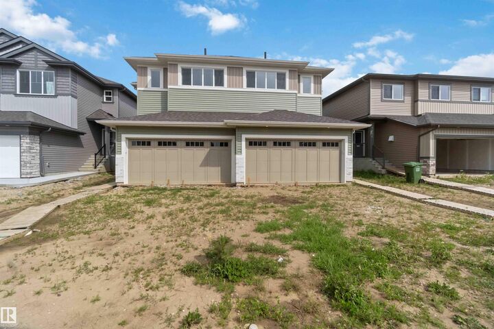 Property Photo: 1190 South Creek Wynd AB T7Z 0P5