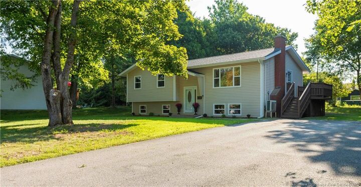 Property Photo: 122 Gondola Boulevard NB E2E 1J1
