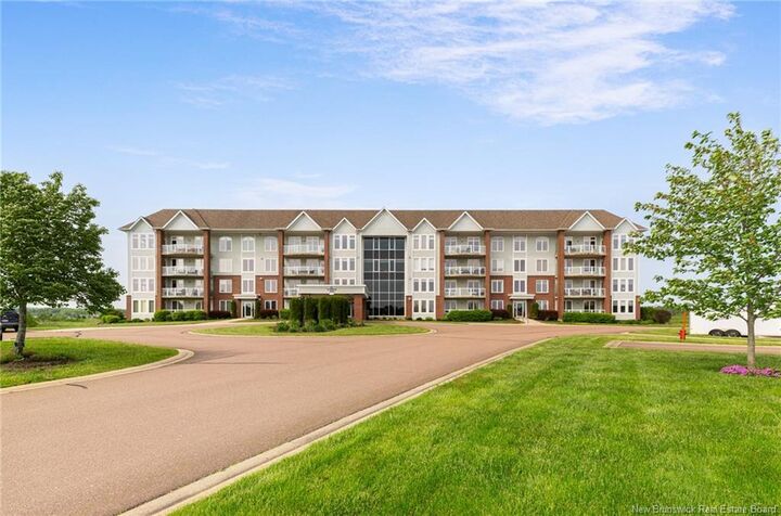 185 Royal Oaks Boulevard 206 — photo 1