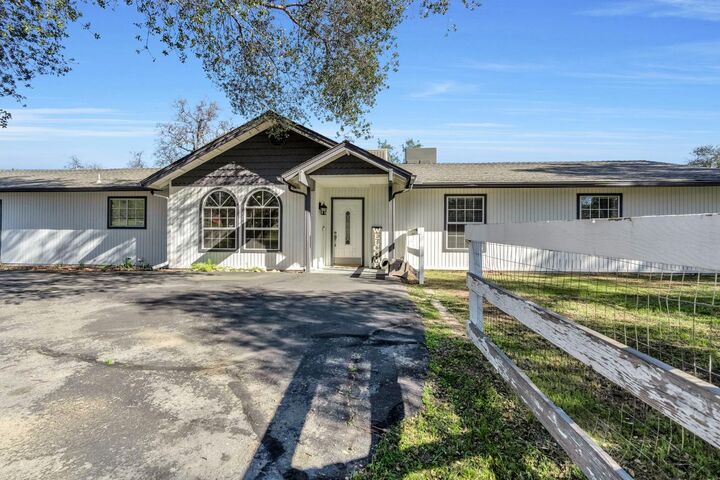 Property Photo: 30535 Titan Drive CA 93614