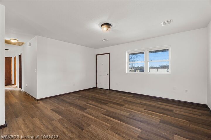 Property Photo: 617 Harriet Street OK 74955