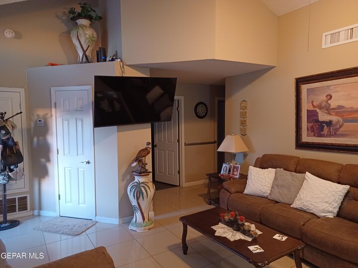 Property Photo:  536 Thayer Pease Avenue  TX 79928 