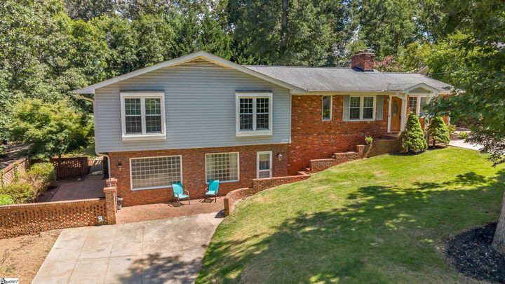 Property Photo: 17 Zelma Drive SC 29617