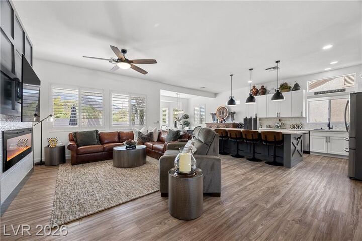 Property Photo: 2821 Vista Butte Drive NV 89134