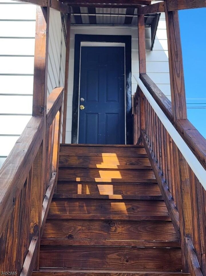 Property Photo:  26 Union St 2  NJ 07644 