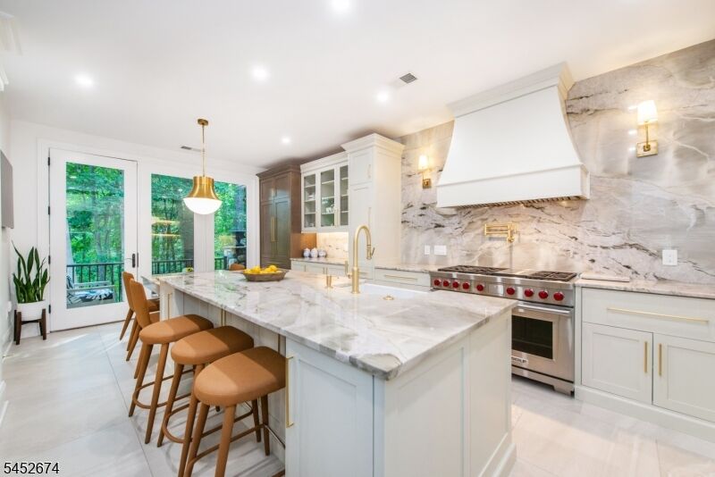 Property Photo:  2 Park Pl  NJ 07046 