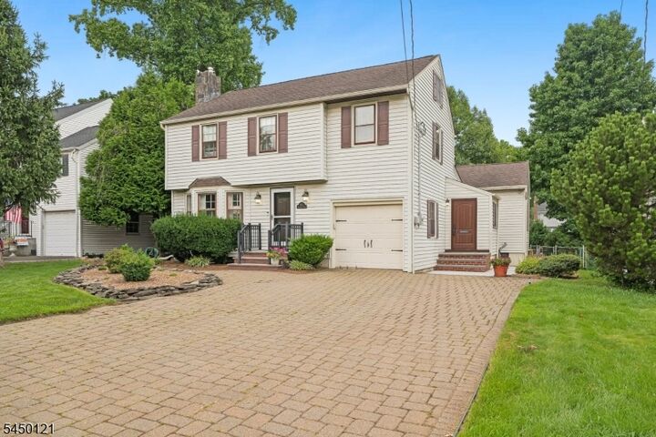 Property Photo:  611 Brookside Pl  NJ 07016 