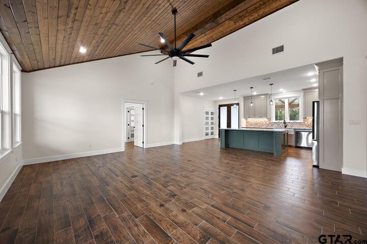 Property Photo: 2074 Cr 2407 TX 75785