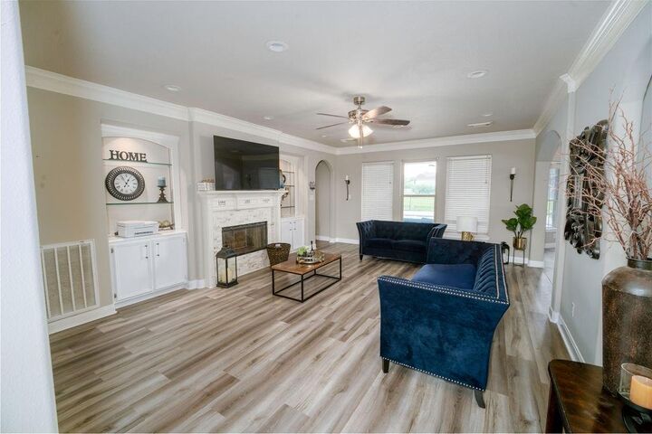 Property Photo: 2006 Pebble Lane TX 77546
