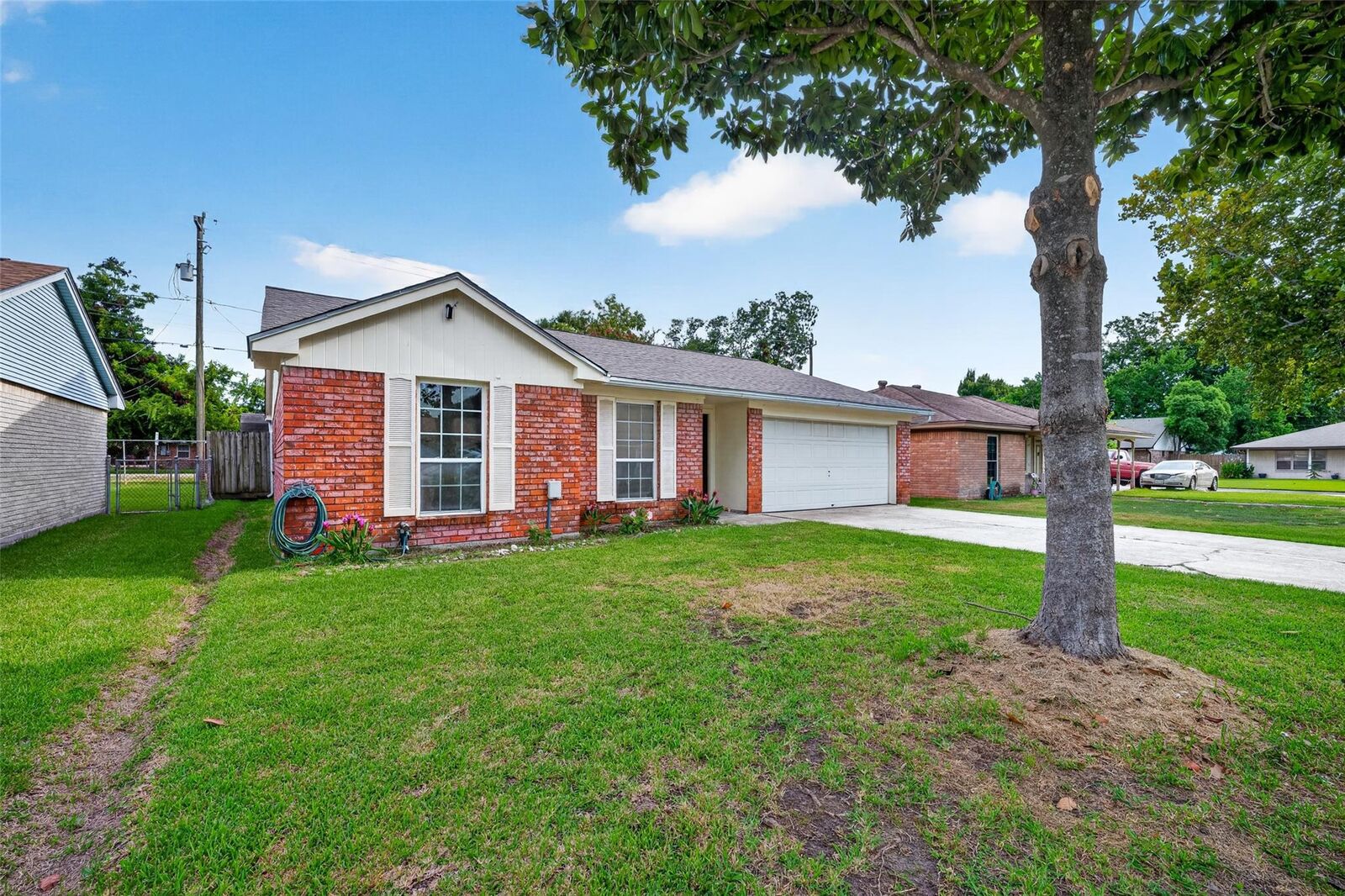 Property Photo:  603 Littlewood Street  TX 77521 