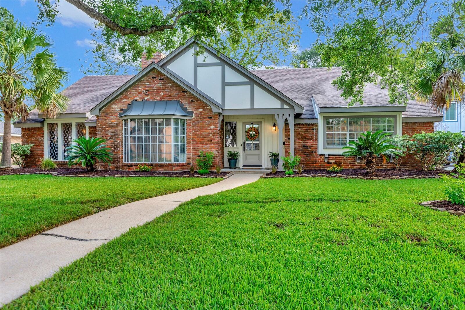 Property Photo:  18623 Prince William Lane  TX 77058 