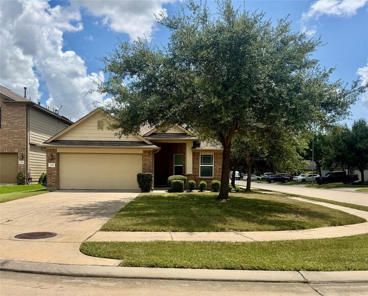 Property Photo: 2302 Corry Crest Circle TX 77493