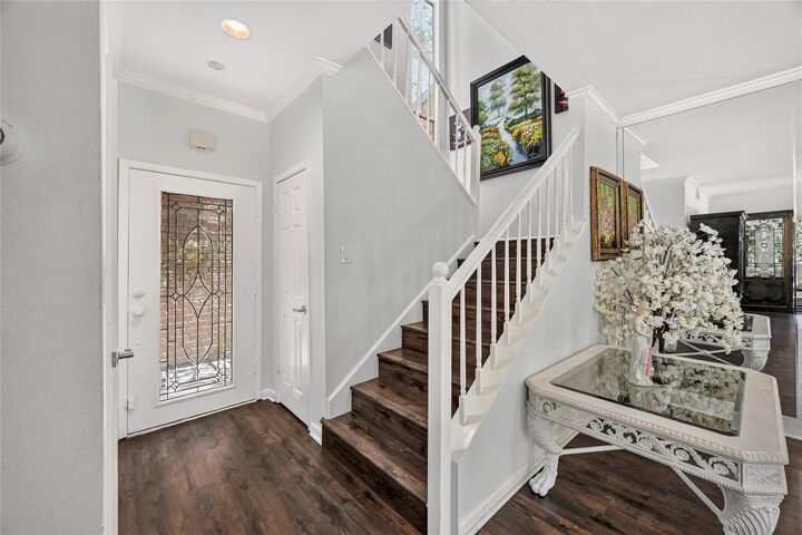 Property Photo: 9400 Doliver Drive 16 TX 77063
