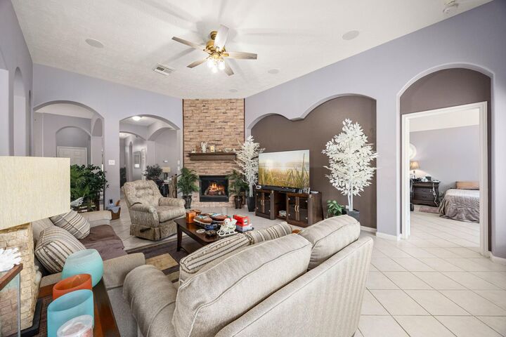 Property Photo: 19926 Brookway Oak Court TX 77379