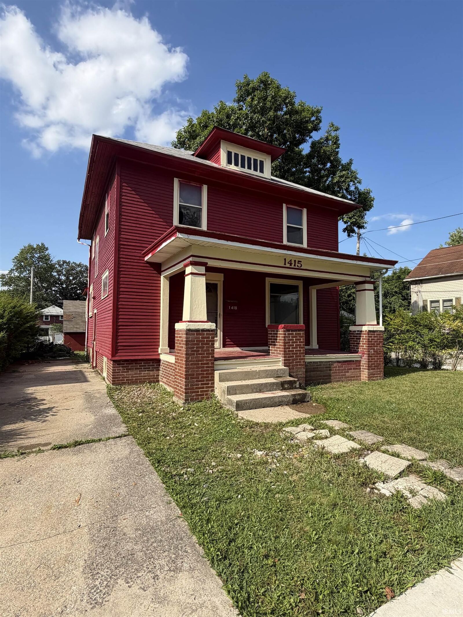Property Photo: 1415 Lynn Avenue IN 46805