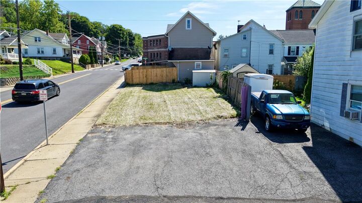 Property Photo: 104 Washington Street PA 18014