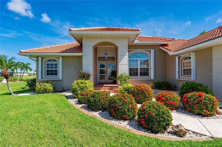 Property Photo: 1512 Suzi Street FL 33950