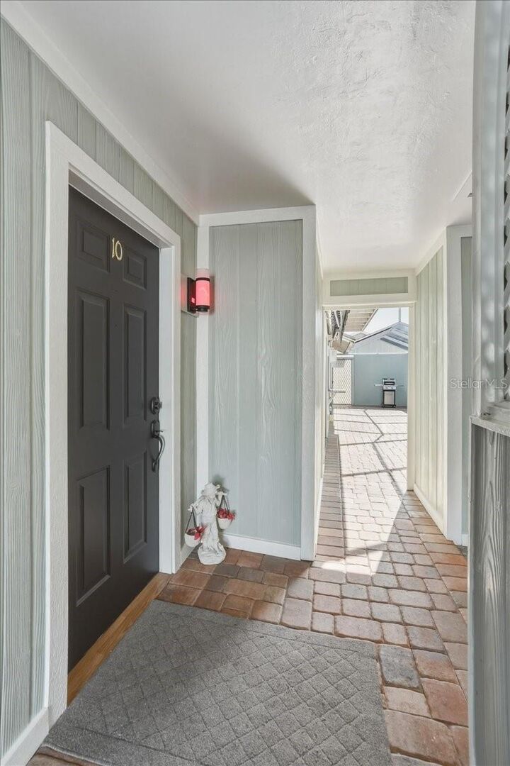 Property Photo:  13730 Downing Lane W-1  FL 33919 