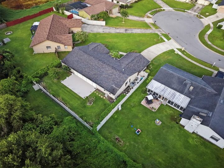 Property Photo: 14 Madeira Avenue FL 32825