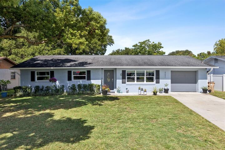 Property Photo:  27821 Lois Drive  FL 32778 