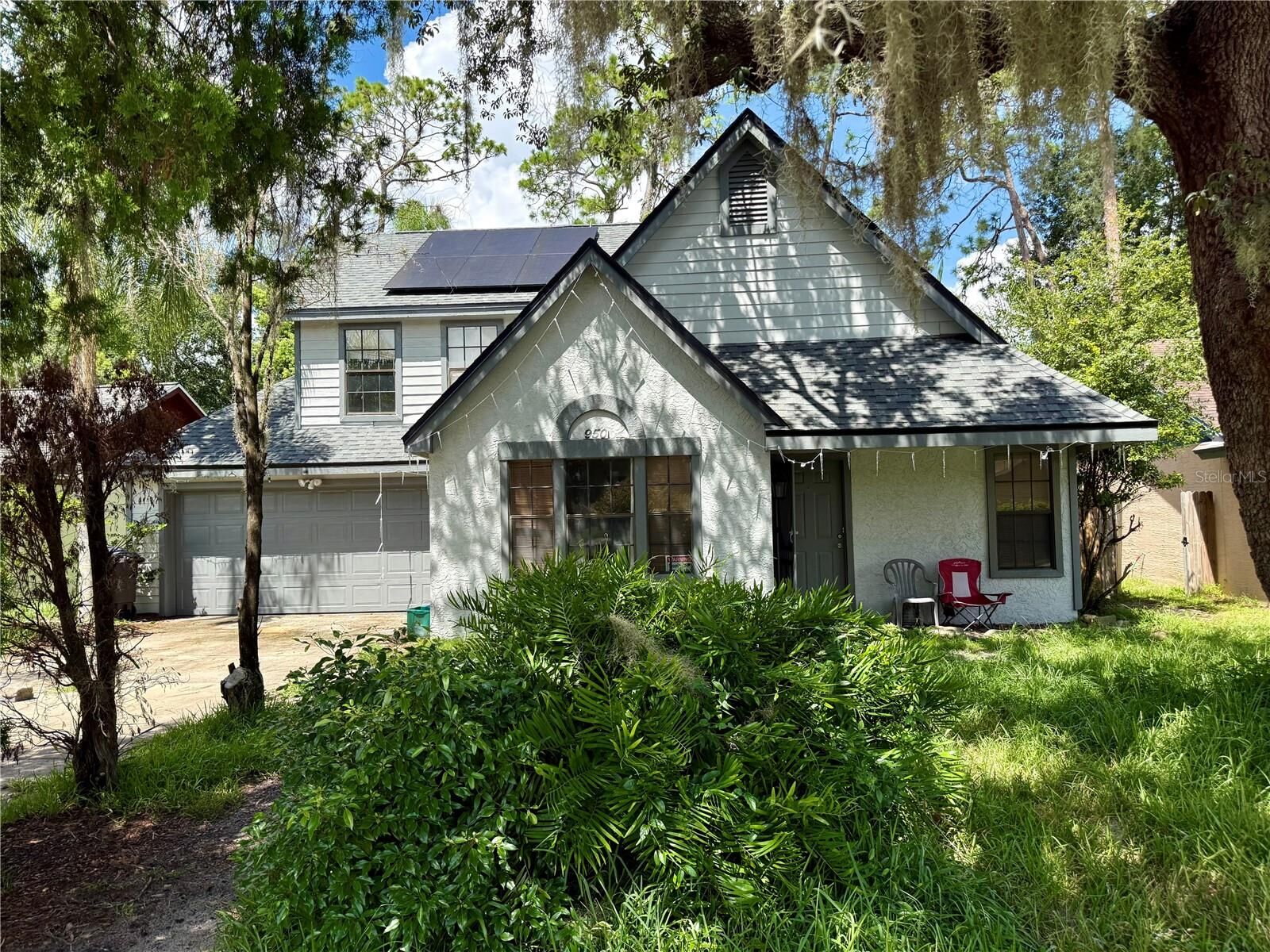 Property Photo: 950 Woodrose Court FL 32714