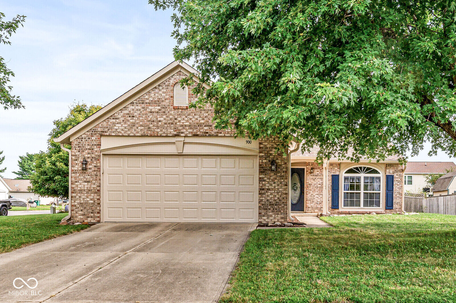 Property Photo:  900 Elmwood Drive  IN 46131 