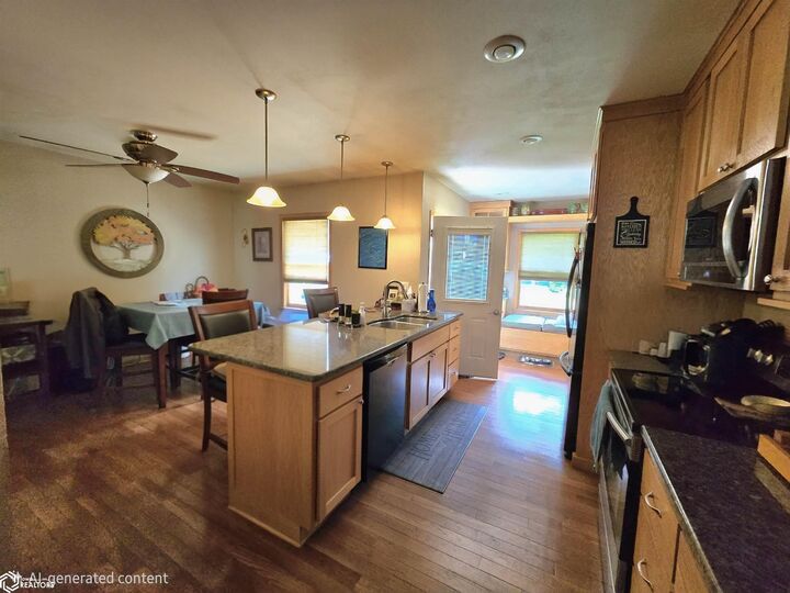 Property Photo:  1689 354th Avenue  IA 52658 