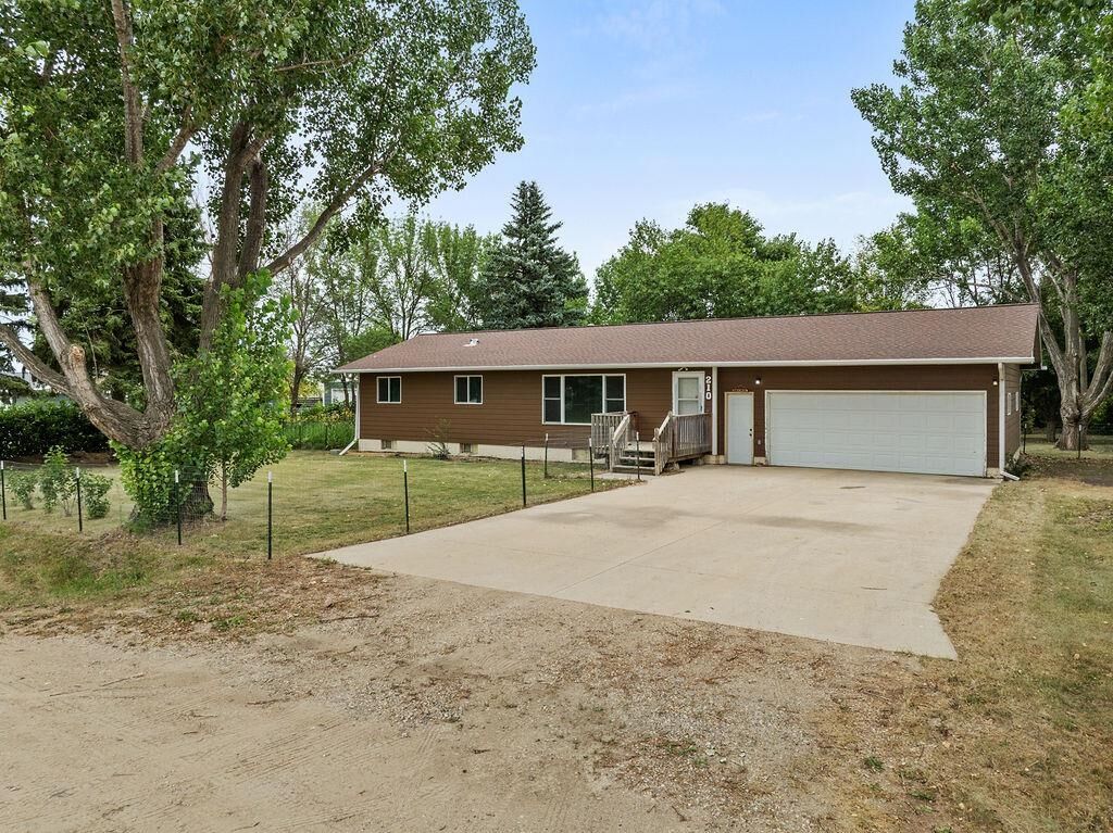 Property Photo:  210 2nd St E  ND 58776 