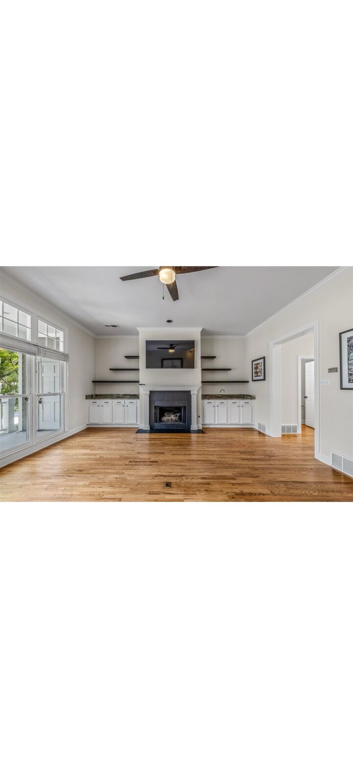 Property Photo: 921 Harbor View Dr TN 38103