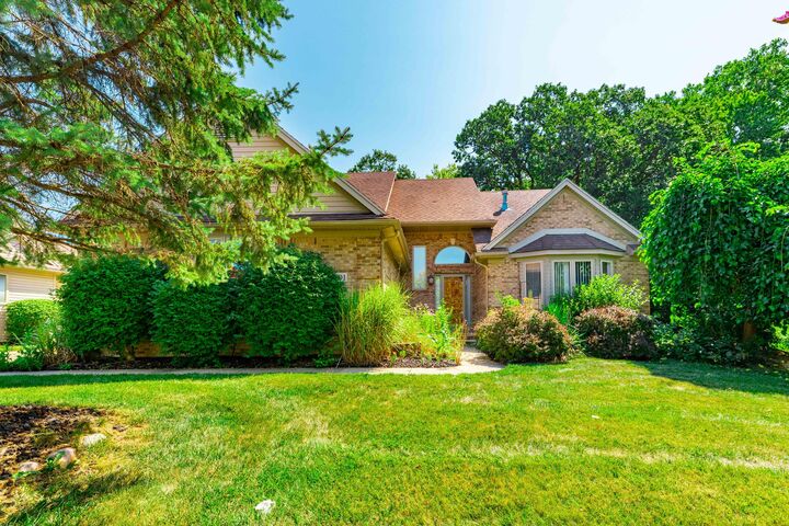 Property Photo: 13601 Chestnut Lane MI 48180