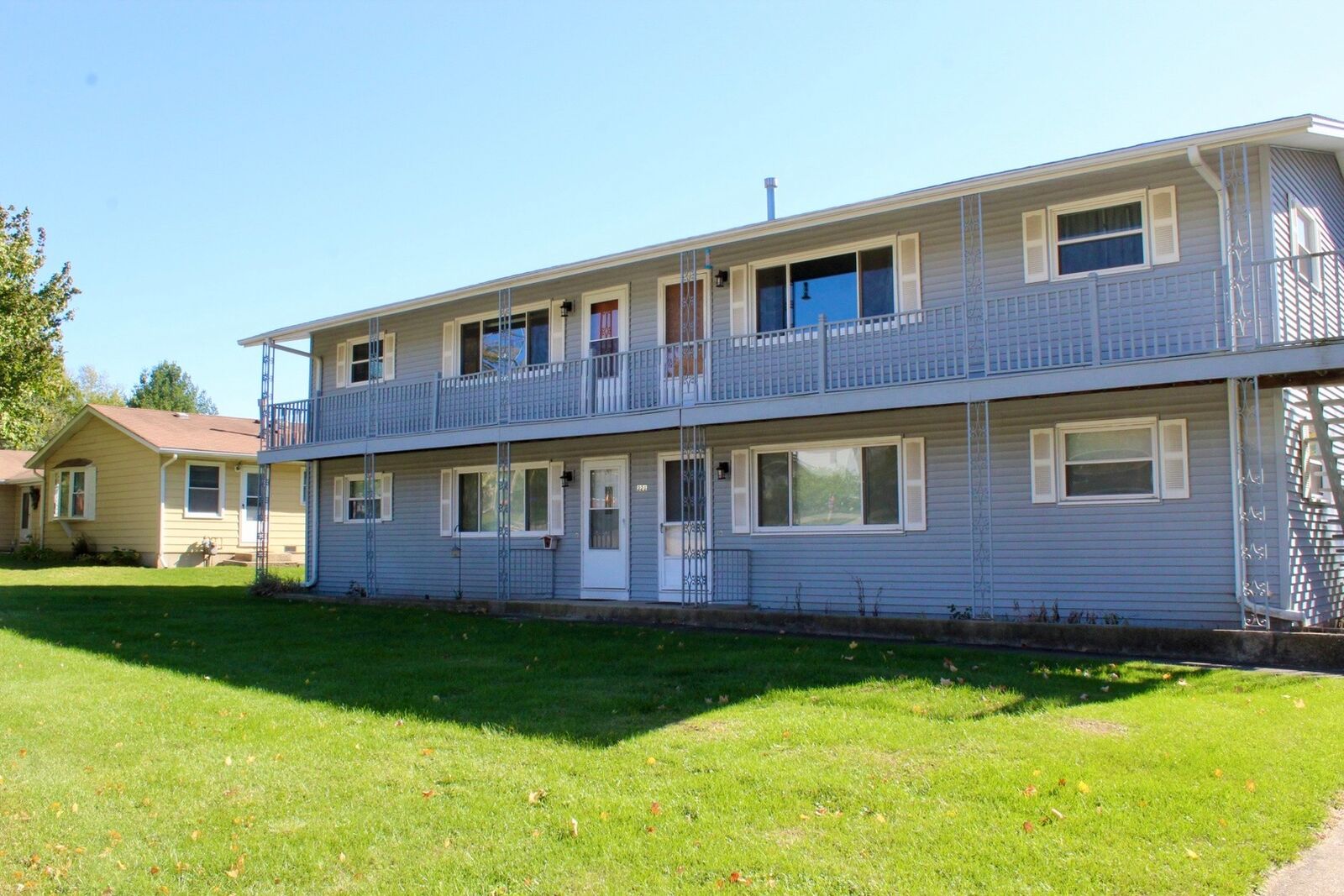 Property Photo: 321 South Avenue D IL 60140
