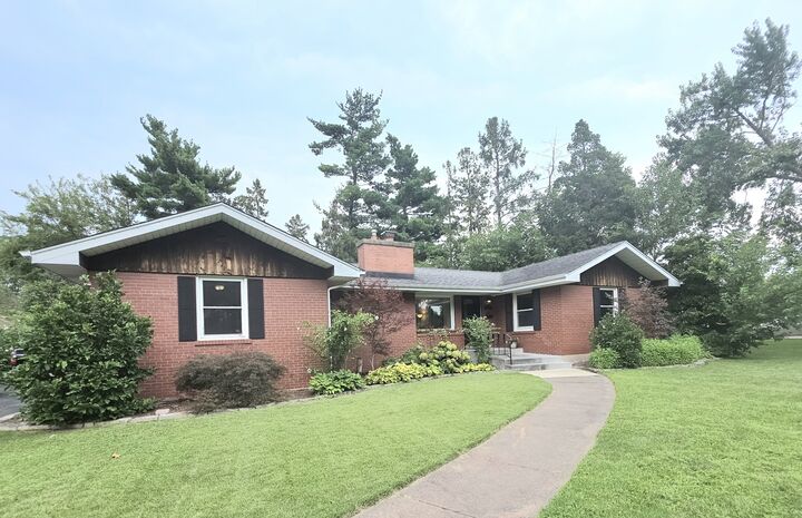 Property Photo: 629 Dundee Avenue IL 60422