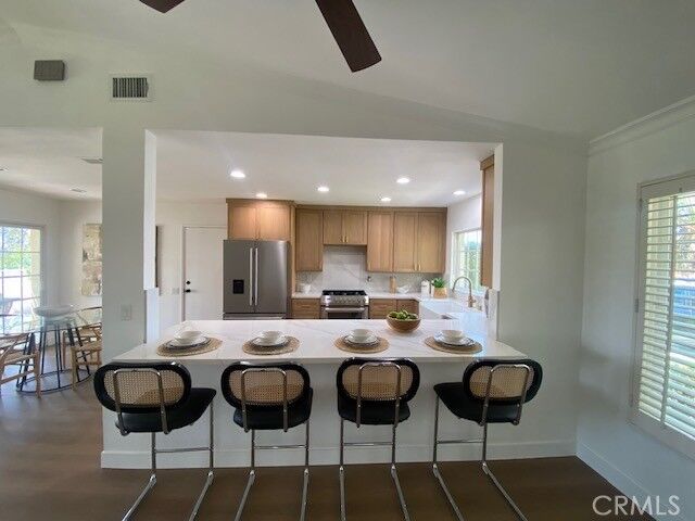Property Photo:  27952 Calle Casal  CA 92692 