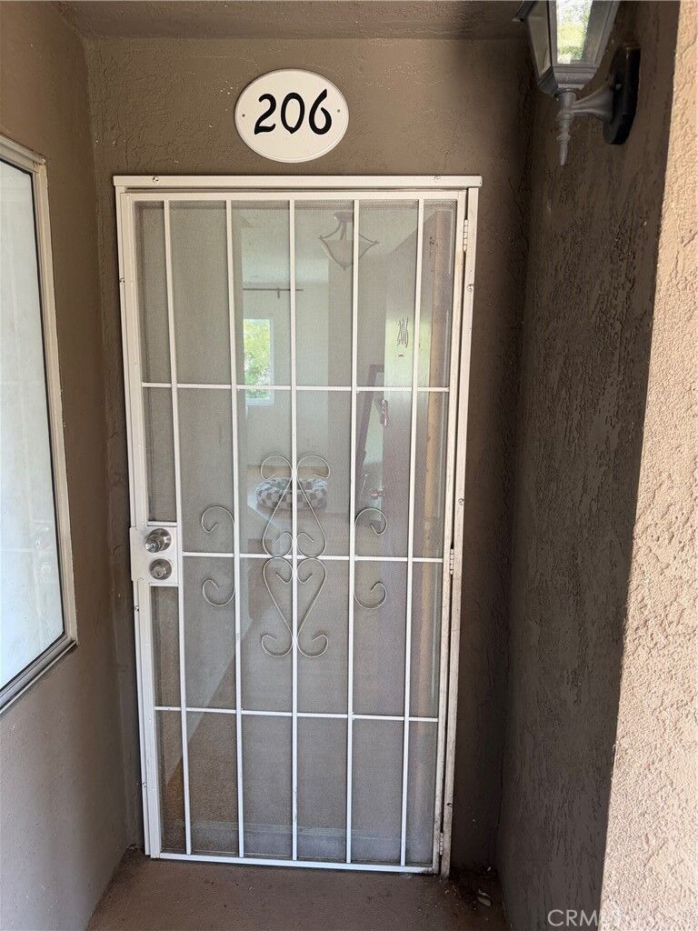 Property Photo: 725 Coronado 206 CA 90804
