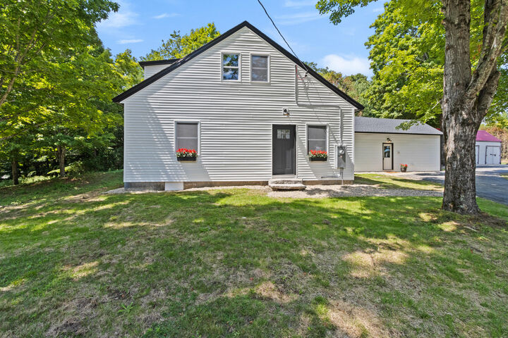 Property Photo:  17 Colley Hill Road  ME 04039 