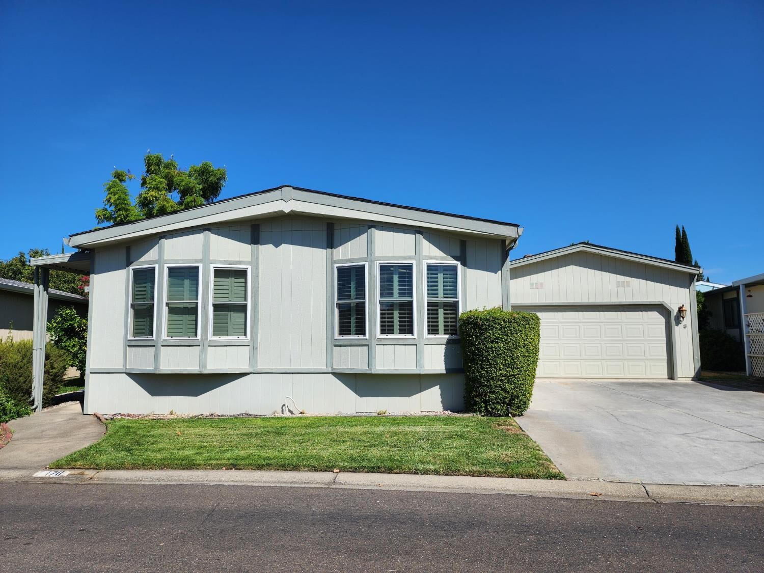 Property Photo:  178 Brookshire Way  CA 95678 