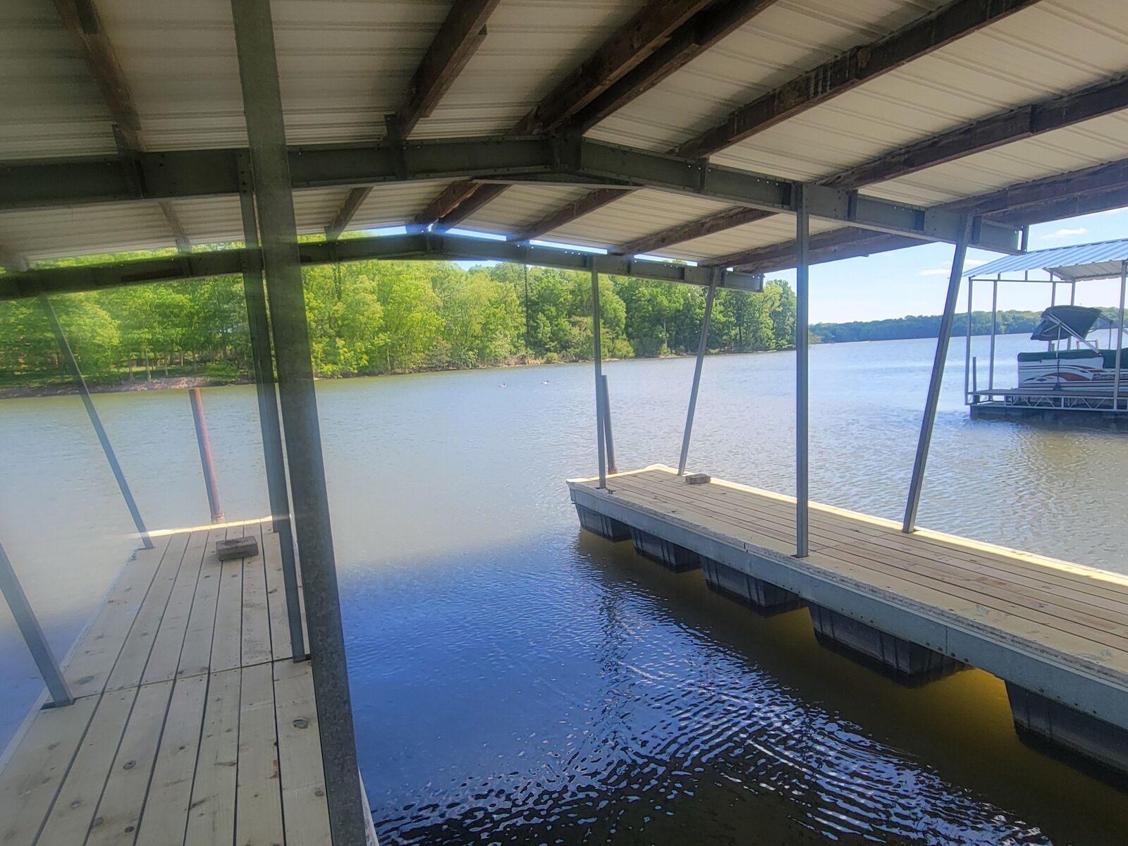Property Photo:  110 Meadowlake Ct  TN 37075 