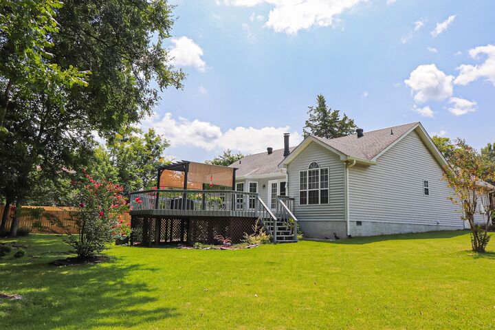 Property Photo: 1408 Rugosa Ct TN 37013