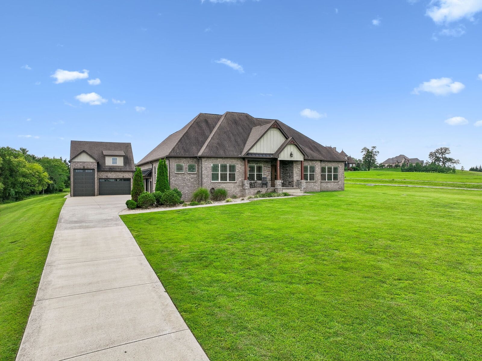 Property Photo:  746 Callis Rd  TN 37090 