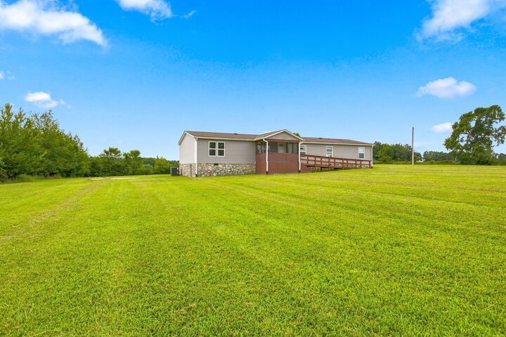 Property Photo:  477 Dady Rd  TN 37101 