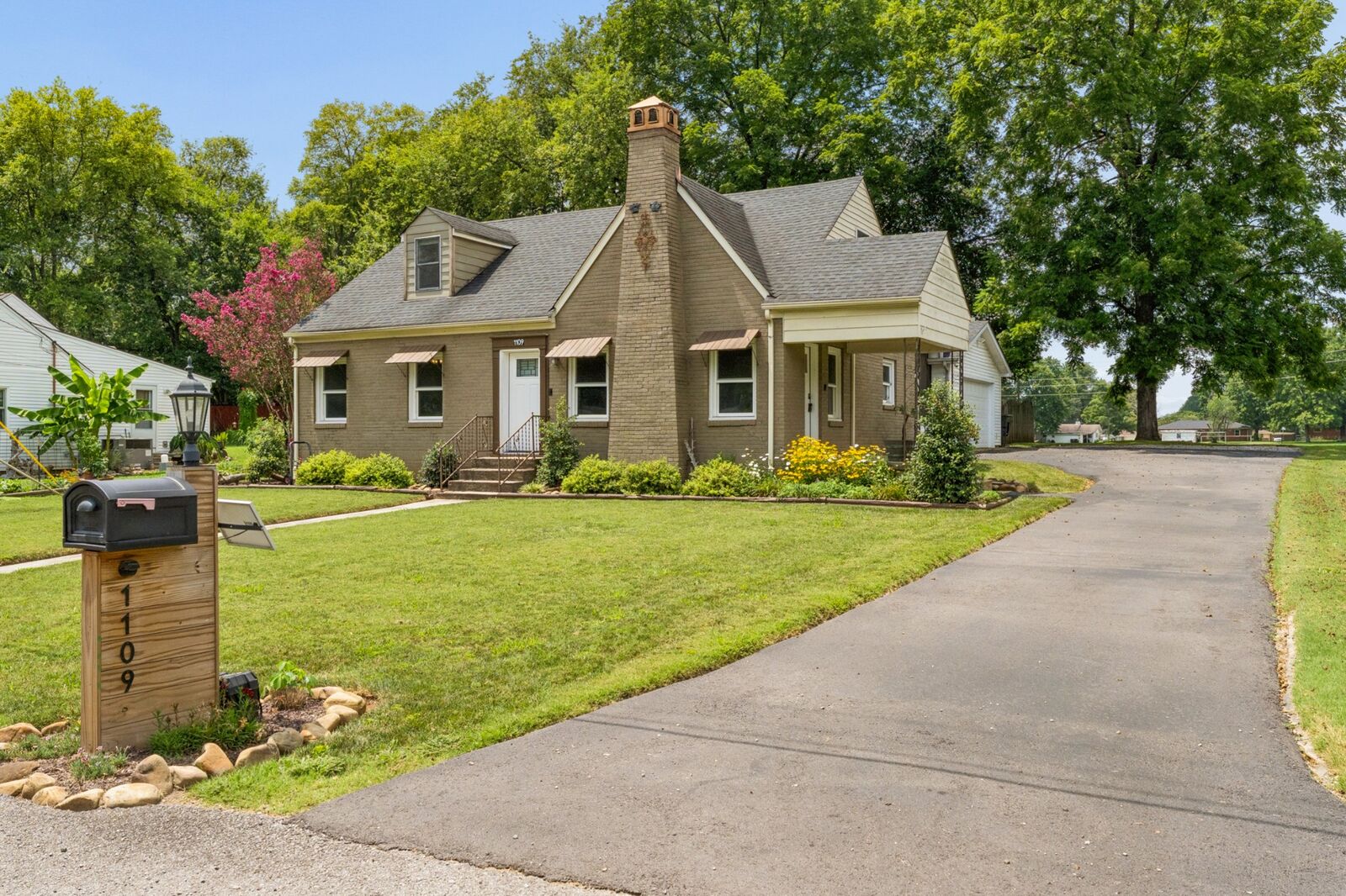 Property Photo: 1109 Grantland Ave TN 37129