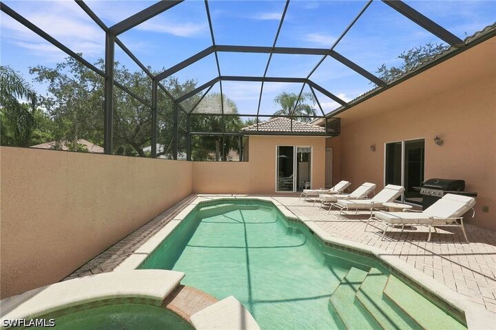 Property Photo:  6116 Highwood Park Lane  FL 34110 