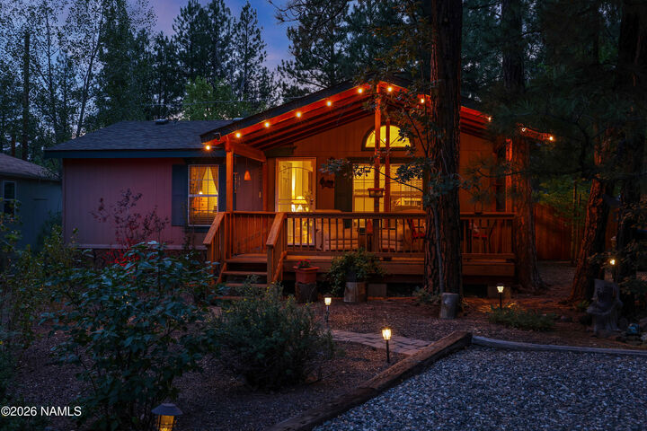 Property Photo:  140 Hunter Place  AZ 86017 